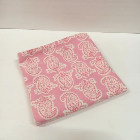 Pottery Barn Vintage PAIR Teen Pink Percale Paisley Pillow Shams