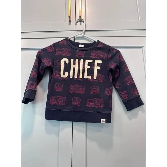 Gap fire truck sweatshirt 4‎ navy Chief