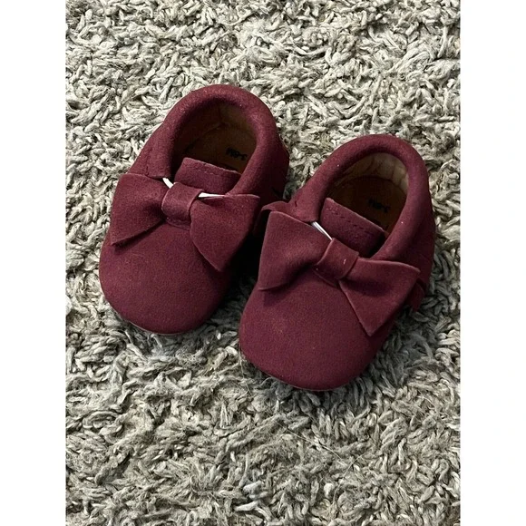 Monkey Feet Baby Girl Mocs Moccasins Maroon‎ w/Bow 3-6 Months Brand New!