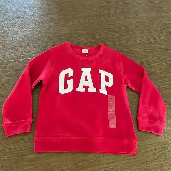 Nwt Gap sweatshirt size 5 years