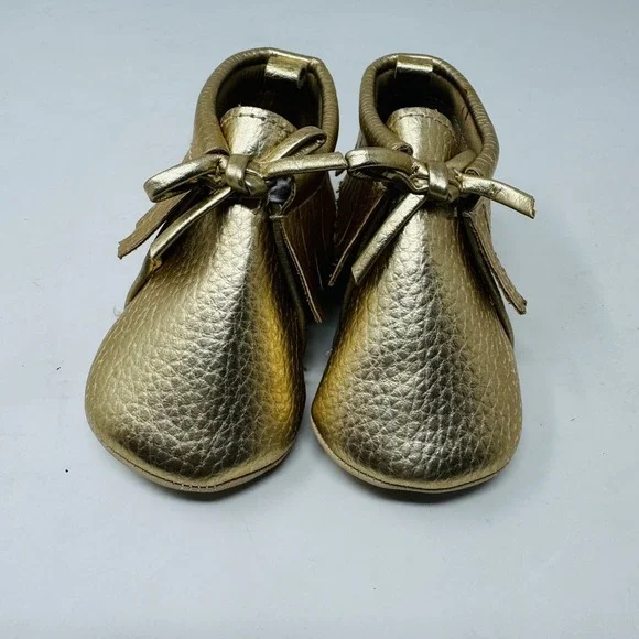 Old Navy Baby Moccasins Gold Metallic‎ Slippers Size 6/12 Months EUC