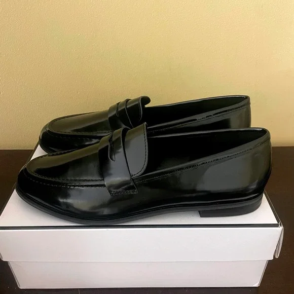 Banana Republic Womens Black Leather Penny Loafers Size 9 531524-00-1‎ FA24