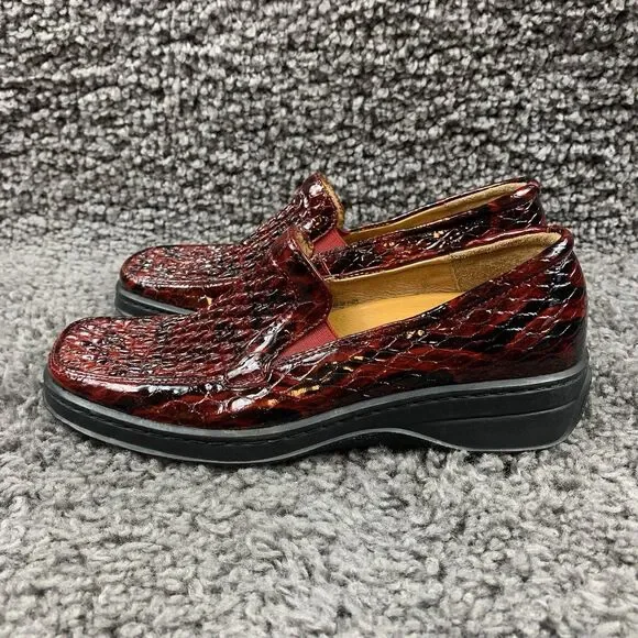 Helle Romu’s Comfort Shoes Black Red Spain Reptile Skin Loafer Slip On Sz EU 36