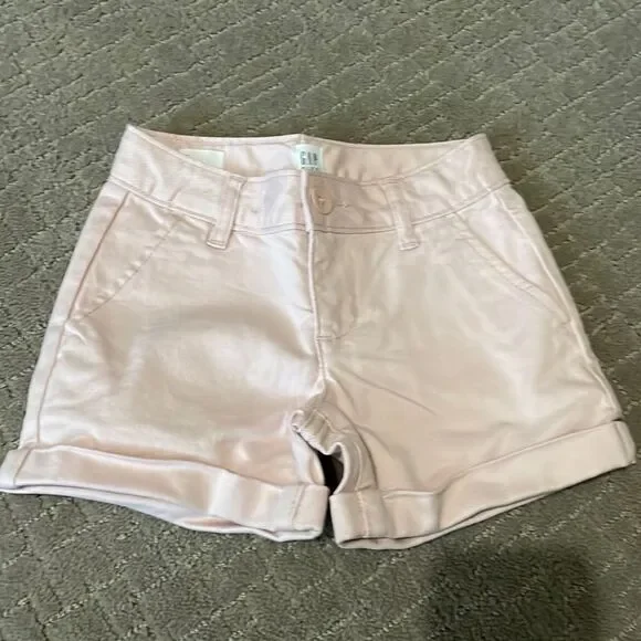 Gap - Girls - pink denim shorts - size 4 - NWOT