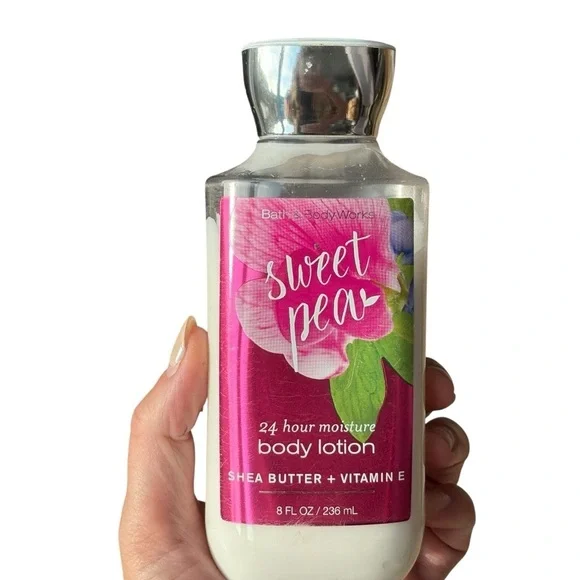 Bath & Body Works Sweet Pea Body Lotion 8 oz 24 Hour Moisture Shea Butter