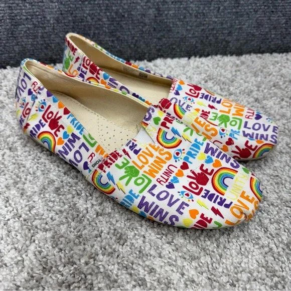 TOMS Alpargatas Pride‎ love rainbow slip on loafers shoes women's size 7