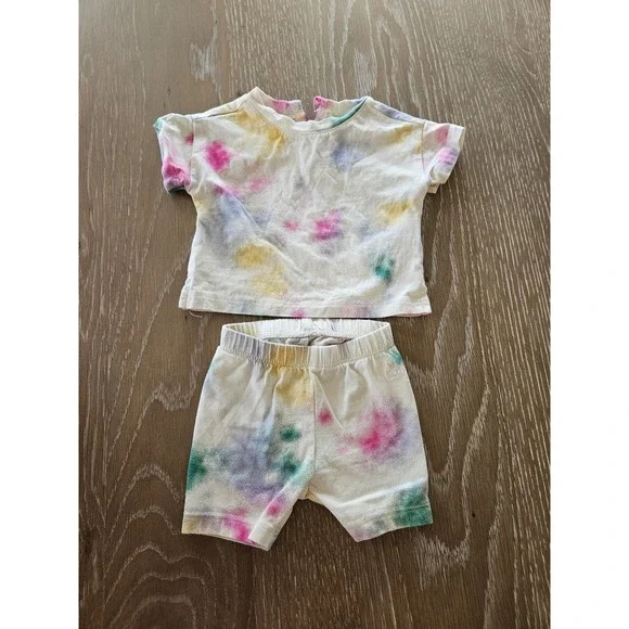Baby‎ gap set 0-3 mos