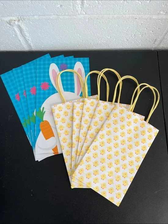 Easter Bunny & Chick Party Gift Bags - Set of 9- NWOT