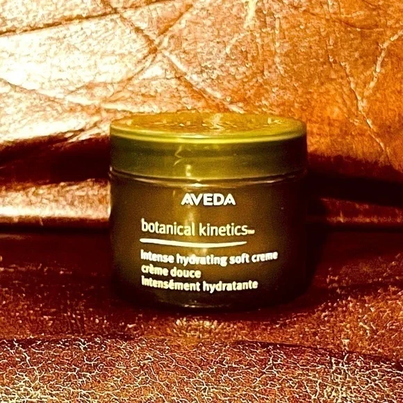 AVEDA botanical kinetics intense hydrating soft creme