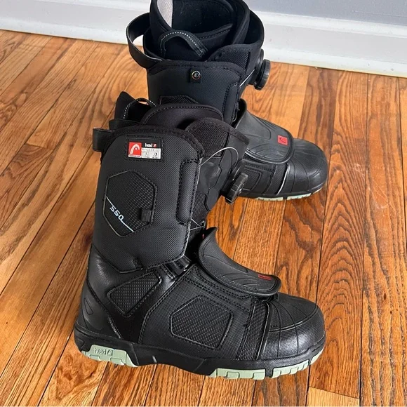 Head snowboard Boots size 5‎