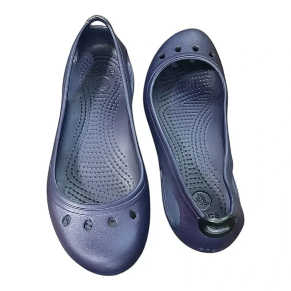 CROCS Kadee ballet flats in navy blue size 6