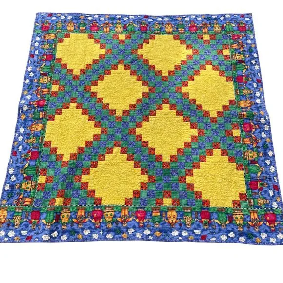 Quilt Irish Chain or Log Cabin Style Quilt‎ Framed with Bears Holding Hands
