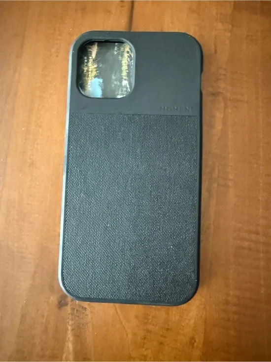 Moment: Black Fabric iPhone Case - iPhone 16 pro