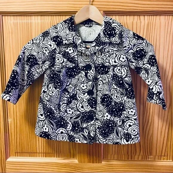 Gap black white flowered graphic swing coat jacket