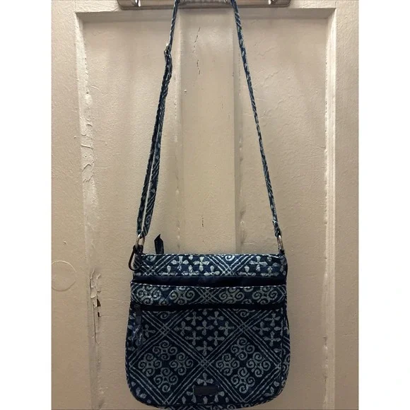 Vera Bradley Navy Blue Patterned Purse‎ 11 X 11