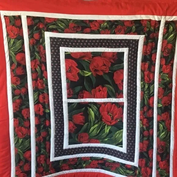 NWT Hand Crafted Tulip Time Quilt