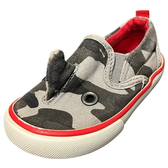 Gap Grey Area Camo Print Shark‎ Shoes Sneakers Toddler 5 Gray Red Slip On