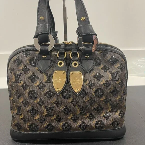 Louis Vuitton Runway Alma Eclipse Sequined (JB1102)
