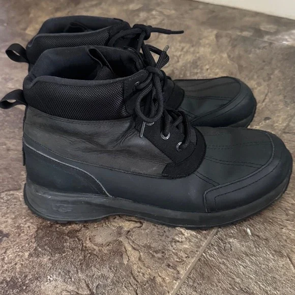 UGG MEN'S EMMETT WATERPROOF WINTER DUCK BOOTS BLACK SIZE 10‎ EUC