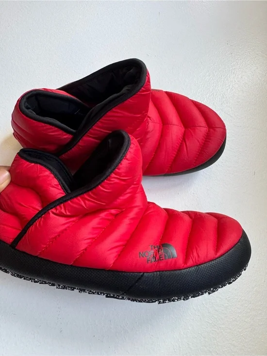 The North Face ThermoBall Traction Booties in Red/Black Puffer Mens Size 7