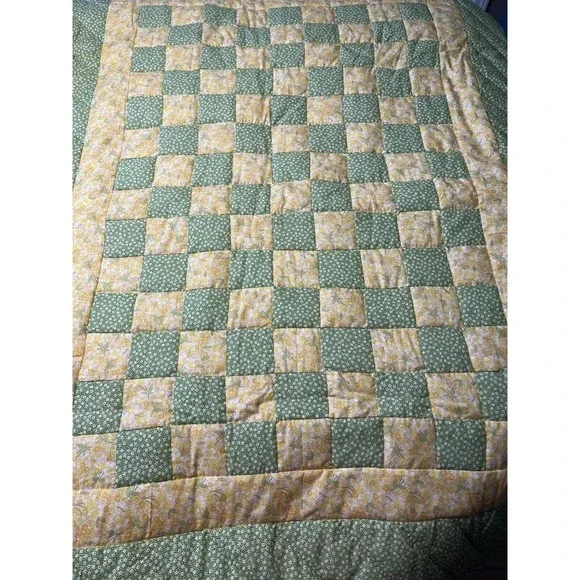 New - Amish Made “Quilted Blocks” Baby Crib Quilt Yellow Green White 38”x48