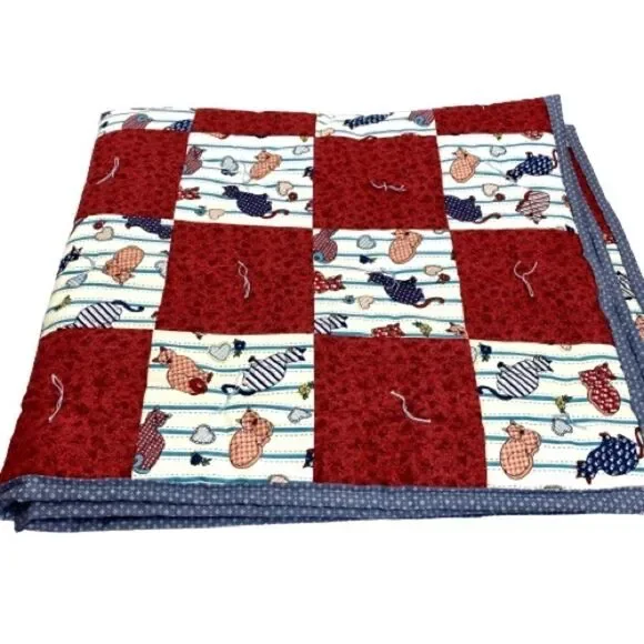 Handmade NWT cat themed baby or lap quilt 43” X 38”