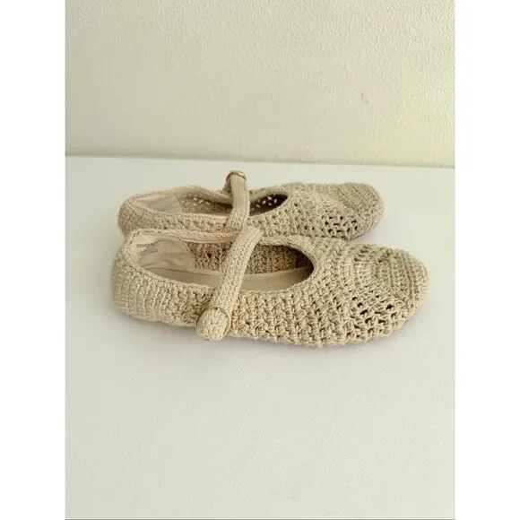 Zara Crochet Ballet Flat Girl’s size 35 / 3 US