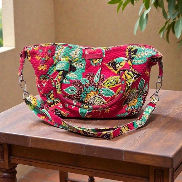 Vera Bradley Hadley East West Tote Rumba Red Floral Quilted‎ Tropical Satchel