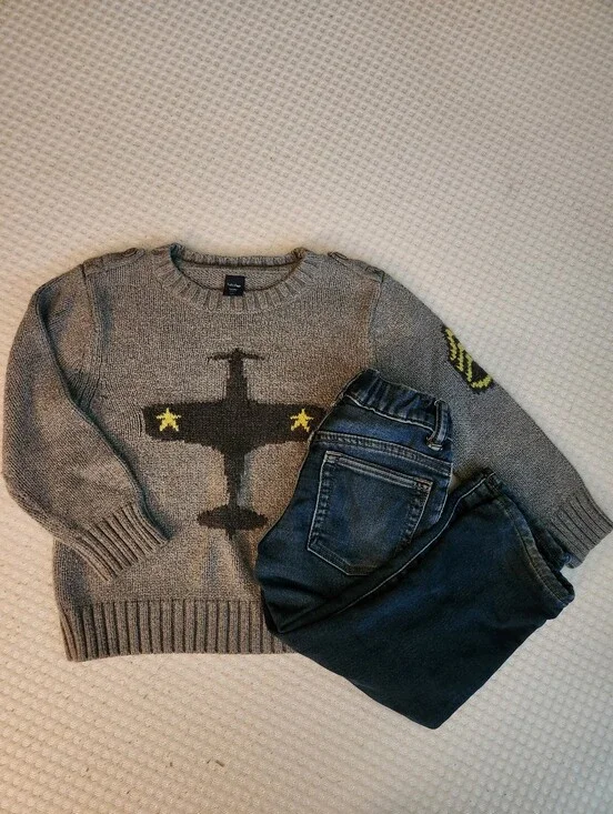 3T Boys GAP Sweater And Pants Set