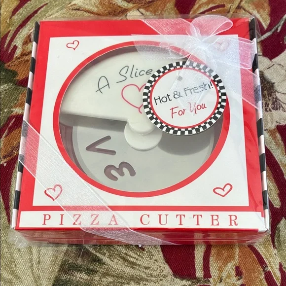 Cute Boxed Pizza Cutter