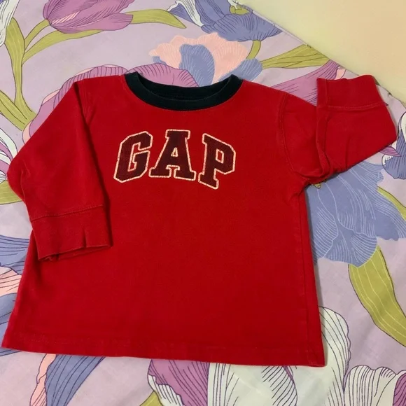 EUC Baby Gap Red long Sleeves Tee With big Gap letters playtime Favorites