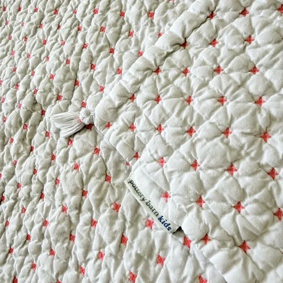 Pottery barn Kids Crib Toddler Quilt Blanket Pink White Nursery Organic Cotton