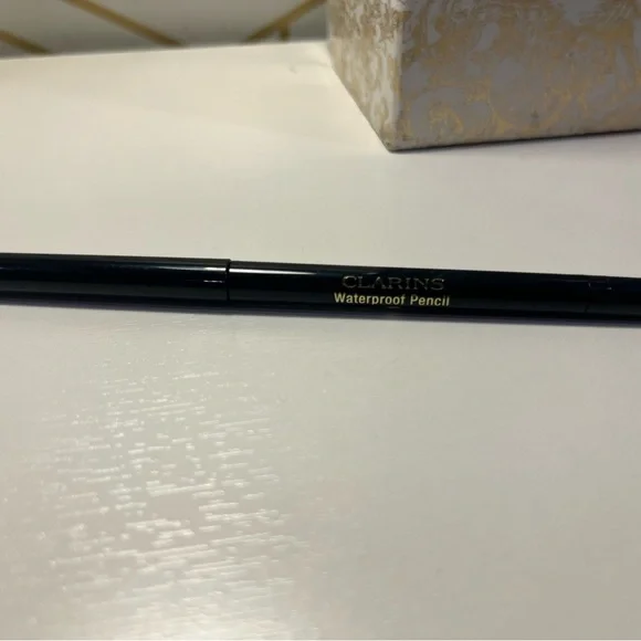 CLARINS Waterproof Eye Liner - 01 Black Tulip