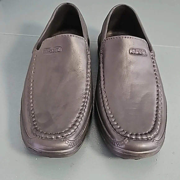 Spor7 mens rubber shoes Supper light weight Size‎ 42(9) look like leather…