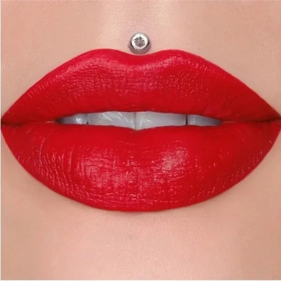 *Final Price* Jeffree Star Cosmetics Velvet Trap Lipstick in Red Affair NIB