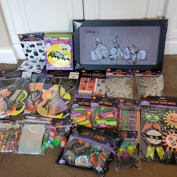 HALLOWEEN PARTY Supplies Decorations Prizes Crafts Masks Spiders Sign Treat Bags