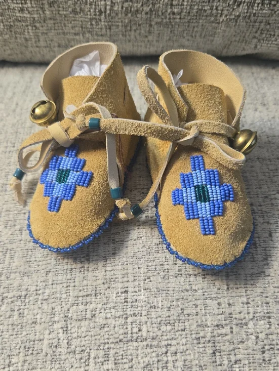 Baby Beaded Moccasins Artisan Handmade Tan with Blue Diamond Accent 4