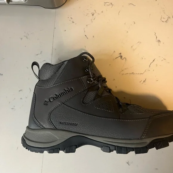 Columbia Men's Waterproof Boots