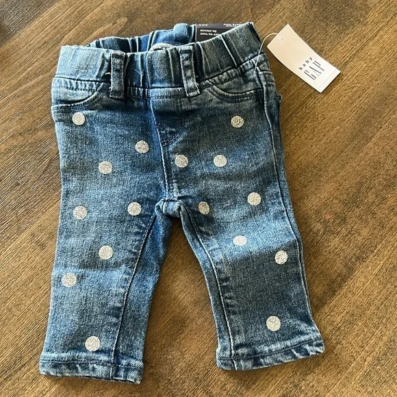 Baby gap 0-3 months NWT