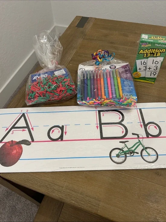 Classroom Alphabet, markers, pens, flash cards-New