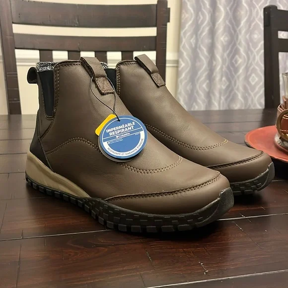 Columbia Fairbanks Chelsea Rover Boots waterproof Omni Heat brown Mens Size 9.5