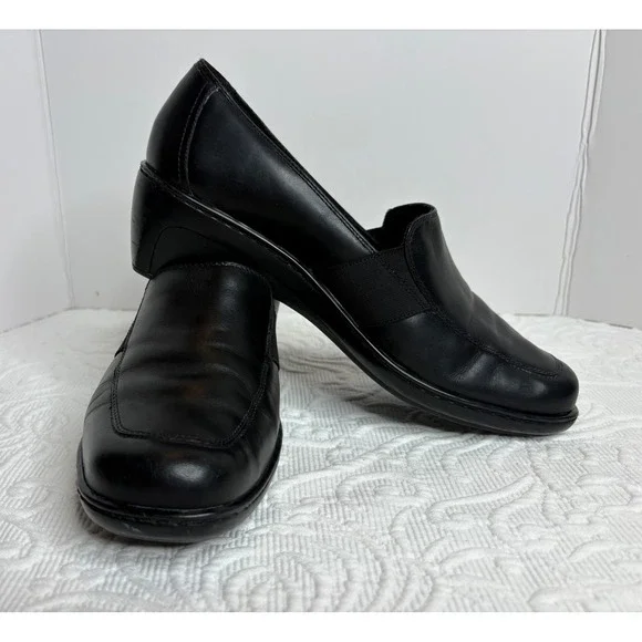 Clarks Womens Black Leather Slip On Loafers Low Wedge Square‎ Toe Shoes Size 10M