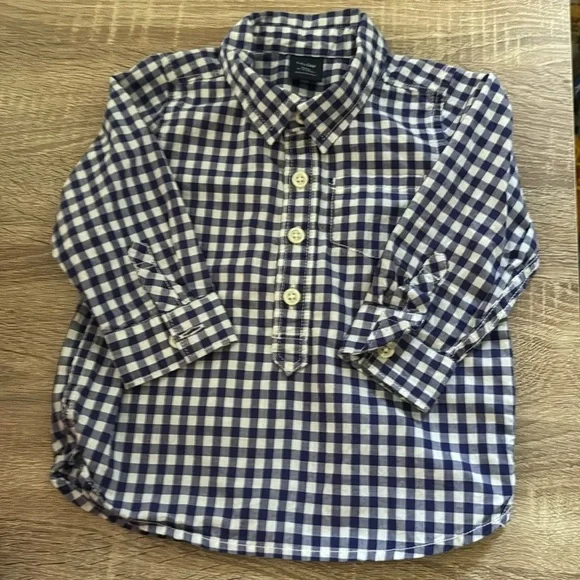 GAP Shirt