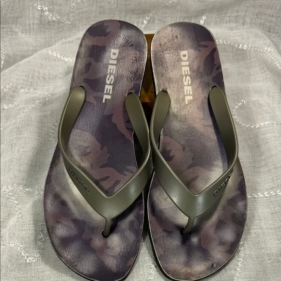 Diesel rubber made in Italy flip flops sandals