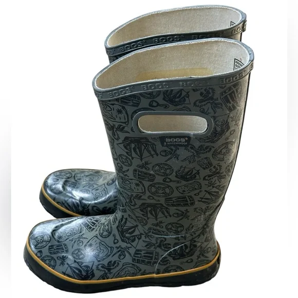 Bogs Kids Pirate Rain Boots Size 4 In Green/Black  With Yellow/Gold Piping
