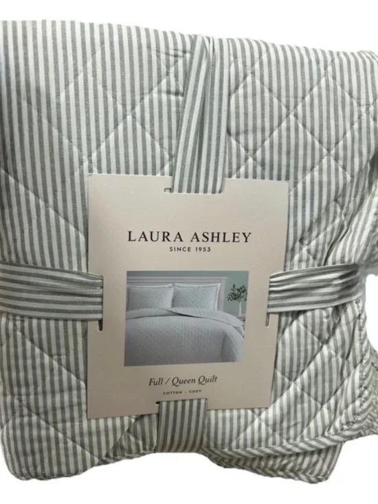 Laura Ashley Green and White Striped Queen Cotton Quilt 90”x90”