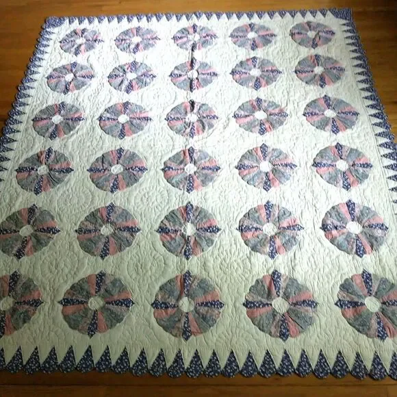 Vtg Dresden Plate Quilt Handmade Cotton Scalloped Edge Floral Rectangle 86x96