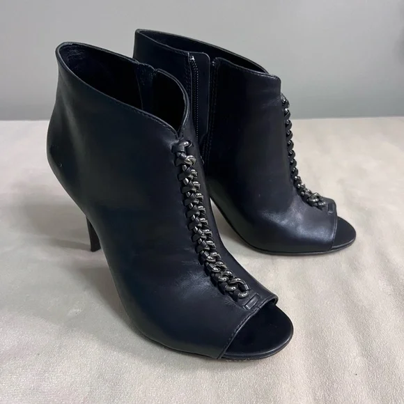 🖤✨ COACH New York Black Leather Chain Peep Toe Booties Heels 8B ✨🖤