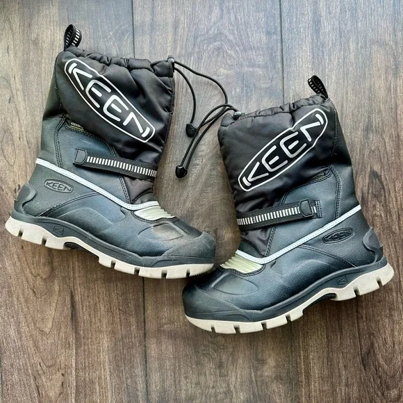 KEEN Kids Snow Troll Waterproof Insulated Winter Boots - Size 2 - Black Silver