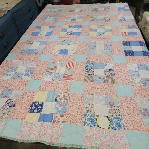 Vintage Handmade Quilt Full OR Twin Bedspread Blanket Farmhouse Cabin 51x72
